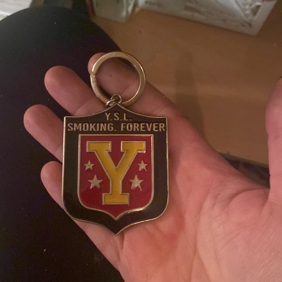 YSL keychain , “Smoking Forever” - Picture 3 of 3